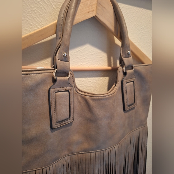 NEW - Aldo Fringe Purse - Picture 3 of 12